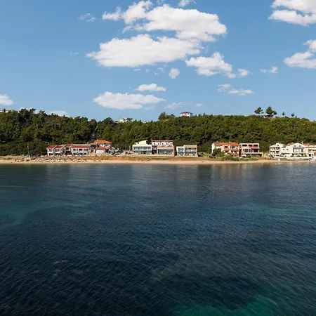 Villa Aeolia Residences *