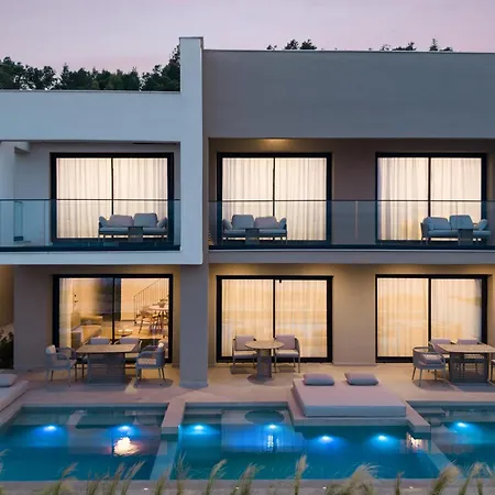 Aeolia Residences Villa *