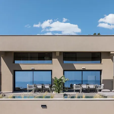 Willa Aeolia Residences