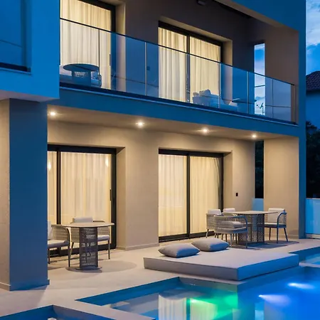 Villa Aeolia Residences