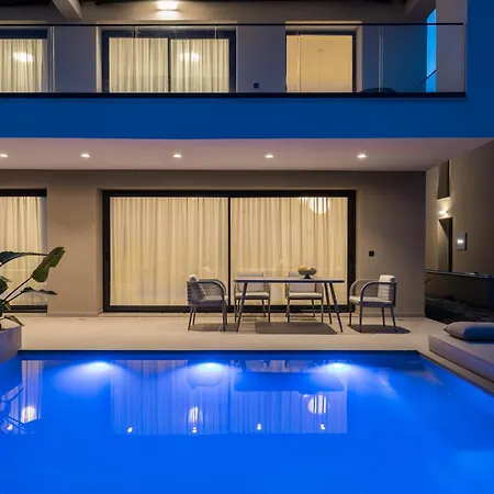 Aeolia Residences Villa *
