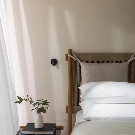 Aeolia Residences Villa