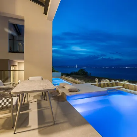 Aeolia Residences Villa