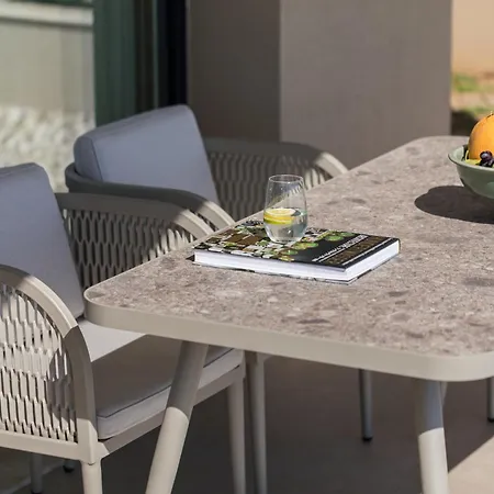 Willa Aeolia Residences *