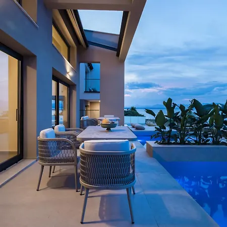 Villa Aeolia Residences *